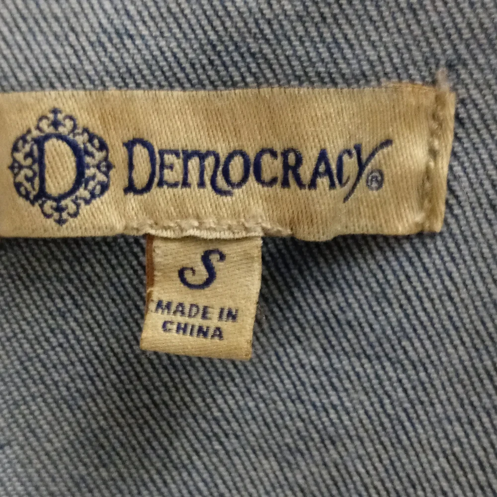 Democracy Jean Jacket Size S - Picture 8 of 8